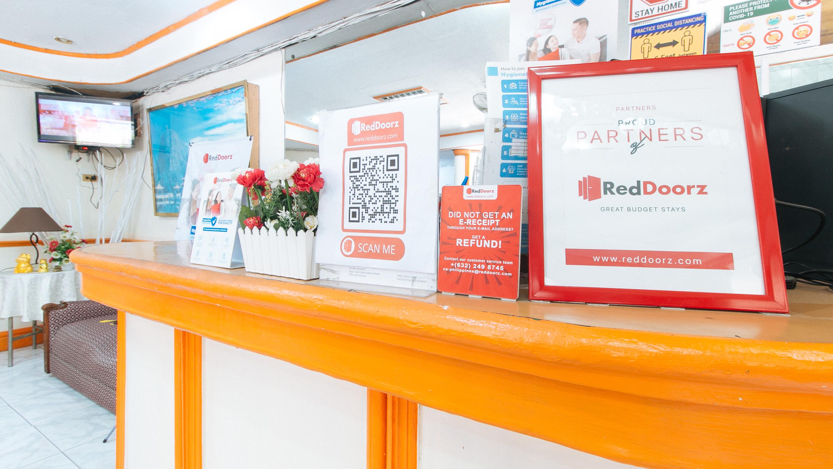 מלון קואזון סיטי Reddoorz Near East Avenue Medical Center מראה חיצוני תמונה