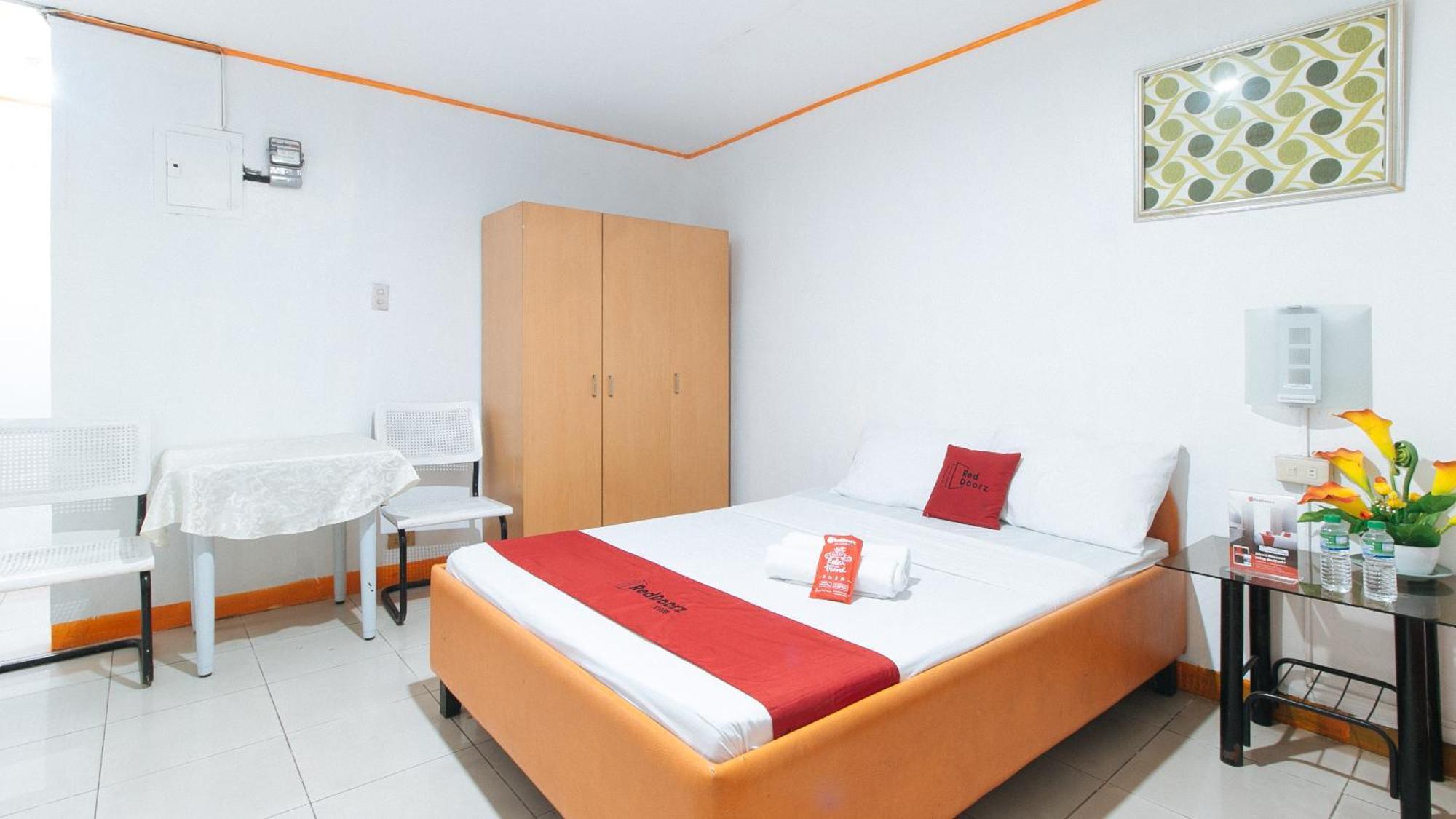מלון קואזון סיטי Reddoorz Near East Avenue Medical Center מראה חיצוני תמונה